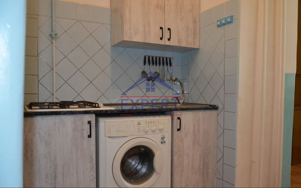 ԿԵՆՏՐՈՆ, ՄԱՇՏՈՑԻ ՊՈՂՈՏԱ, 2 ՍԵՆՅԱԿ