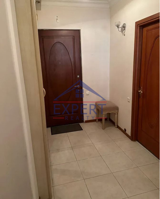 ԿԵՆՏՐՈՆ, ՖՐԻԿԻ ՓՈՂՈՑ, 3 ՍԵՆՅԱԿ