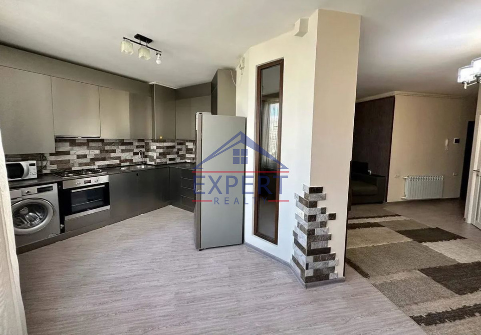 ԱՋԱՓՆՅԱԿ, ՆՈՐԱՇԵՆ ԹԱՂԱՄԱՍ, 3 ՍԵՆՅԱԿ