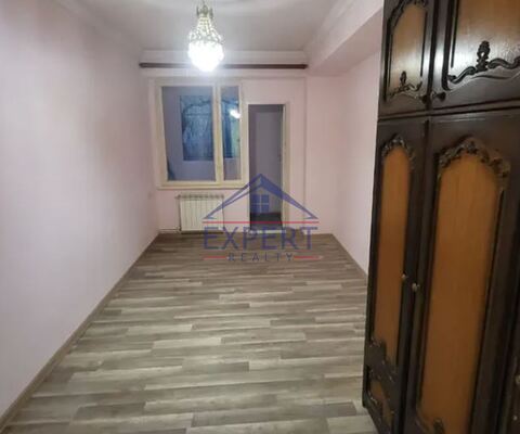 ԱՋԱՓՆՅԱԿ, ՇԻՐԱԶԻ ՓՈՂՈՑ, 3 ՍԵՆՅԱԿ