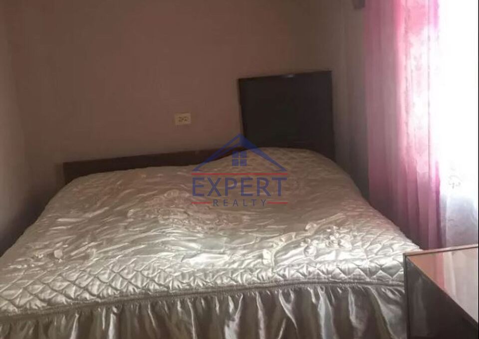 ԷՐԵԲՈՒՆԻ, ԱՐՑԱԽԻ ՊՈՂՈՏԱ, 2 ՍԵՆՅԱԿ