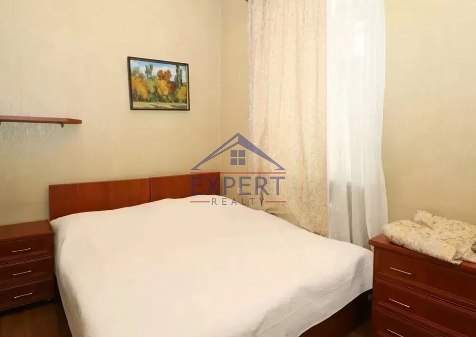 ԿԵՆՏՐՈՆ, ԼԵՌ ԿԱՄՍԱՐԻ ՓՈՂՈՑ, 2 ՍԵՆՅԱԿ