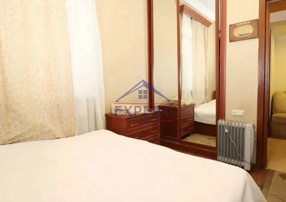 ԿԵՆՏՐՈՆ, ԼԵՌ ԿԱՄՍԱՐԻ ՓՈՂՈՑ, 2 ՍԵՆՅԱԿ