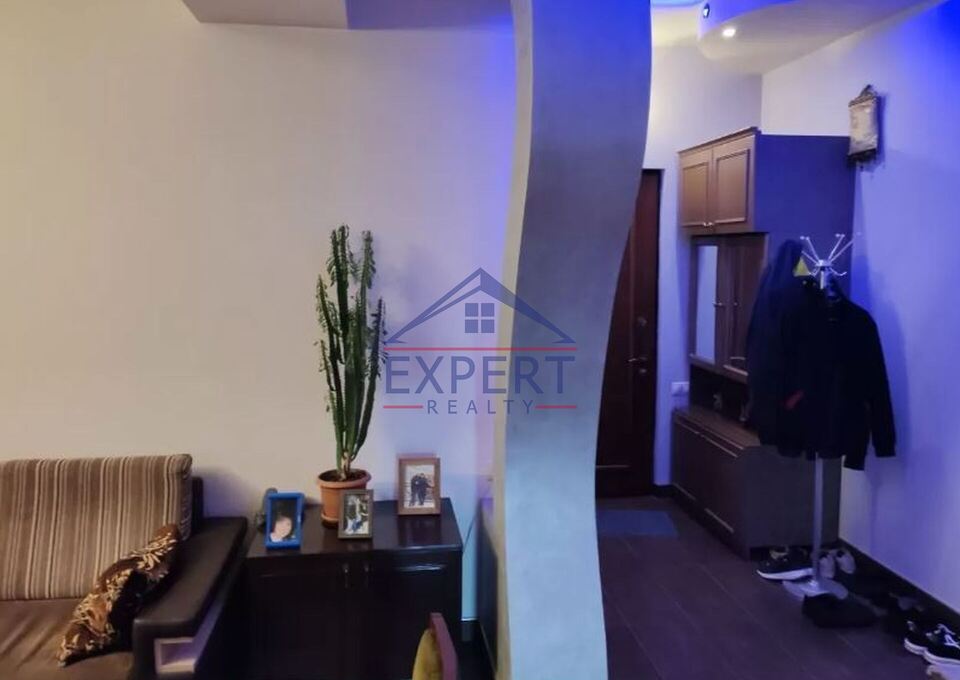 ԴԱՎԹԱՇԵՆ, ԱՆԱՍՏԱՍ ՄԻԿՈՅԱՆ ՓՈՂՈՑ, 4 ՍԵՆՅԱԿ