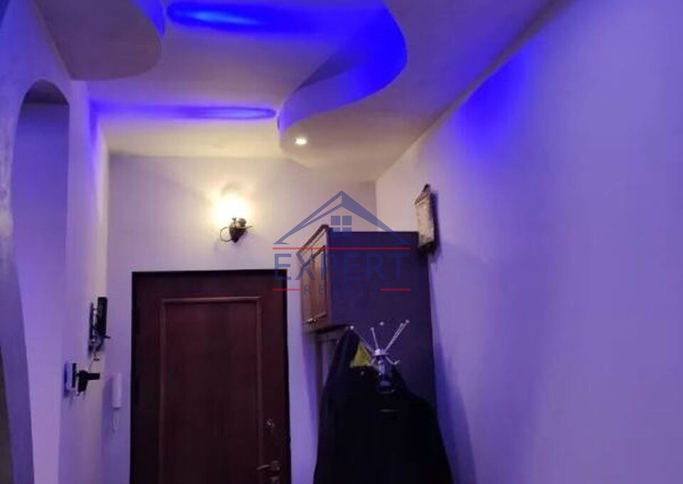 ԴԱՎԹԱՇԵՆ, ԱՆԱՍՏԱՍ ՄԻԿՈՅԱՆ ՓՈՂՈՑ, 4 ՍԵՆՅԱԿ