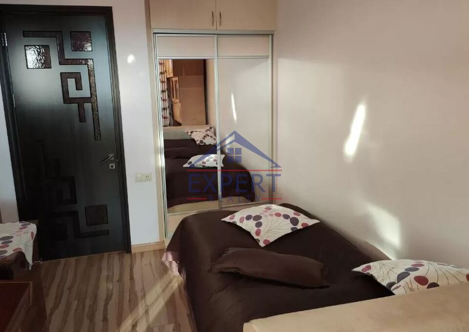 ԴԱՎԹԱՇԵՆ, ԱՆԱՍՏԱՍ ՄԻԿՈՅԱՆ ՓՈՂՈՑ, 4 ՍԵՆՅԱԿ