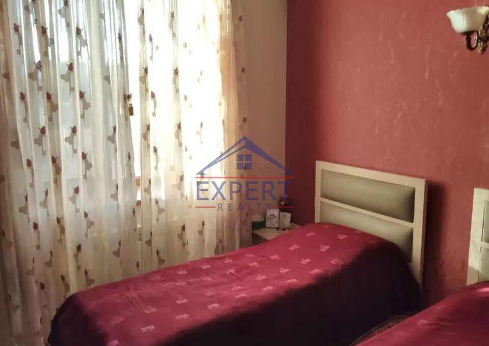 ԴԱՎԹԱՇԵՆ, ԱՆԱՍՏԱՍ ՄԻԿՈՅԱՆ ՓՈՂՈՑ, 4 ՍԵՆՅԱԿ