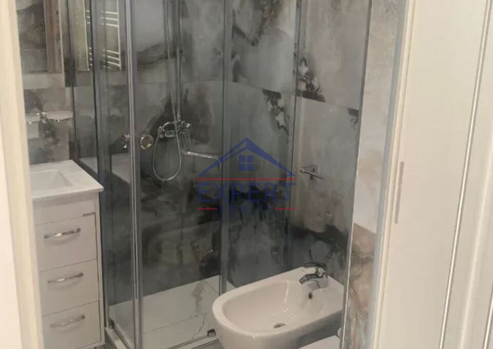 ԱՋԱՓՆՅԱԿ, ԼԵՆԻՆԳՐԱԴՅԱՆ ՓՈՂՈՑ, 2 ՍԵՆՅԱԿ