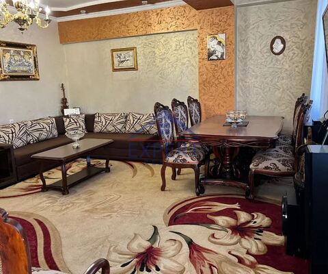 ԱՐԱԲԿԻՐ, ՄԱՄԻԿՈՆՅԱՆՑ ՓՈՂՈՑ, 3 ՍԵՆՅԱԿ