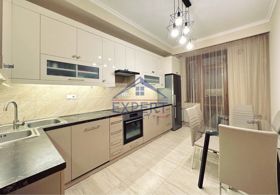 ԱՐԱԲԿԻՐ, ԱԴՈՆՑԻ ՓՈՂՈՑ, 4 ՍԵՆՅԱԿ