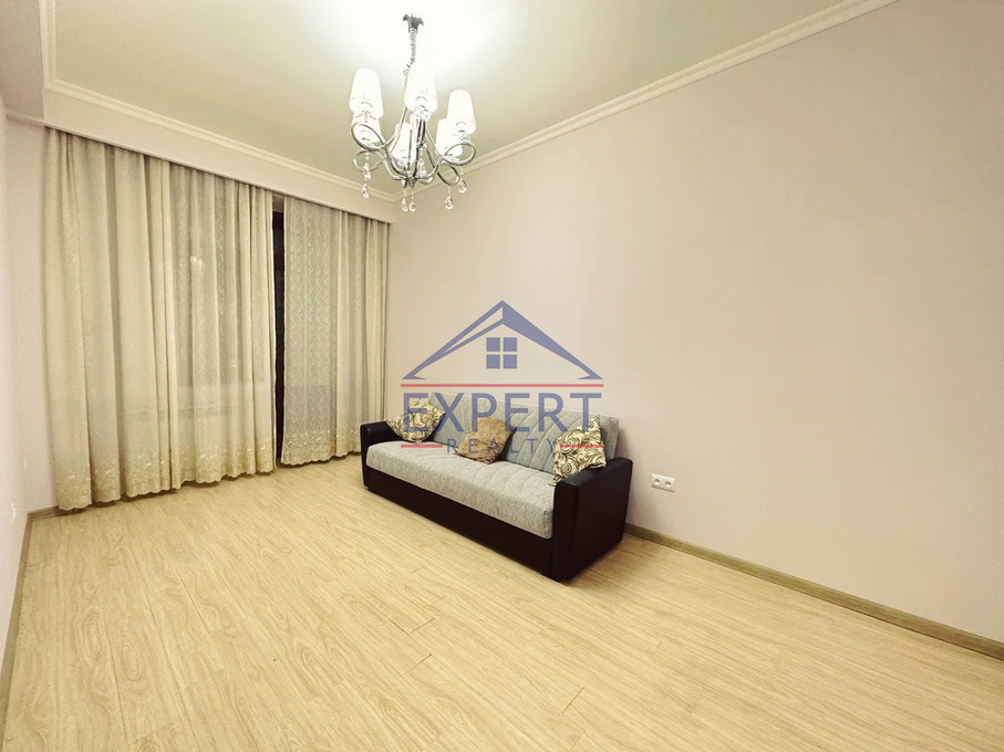 ԱՐԱԲԿԻՐ, ԱԴՈՆՑԻ ՓՈՂՈՑ, 4 ՍԵՆՅԱԿ