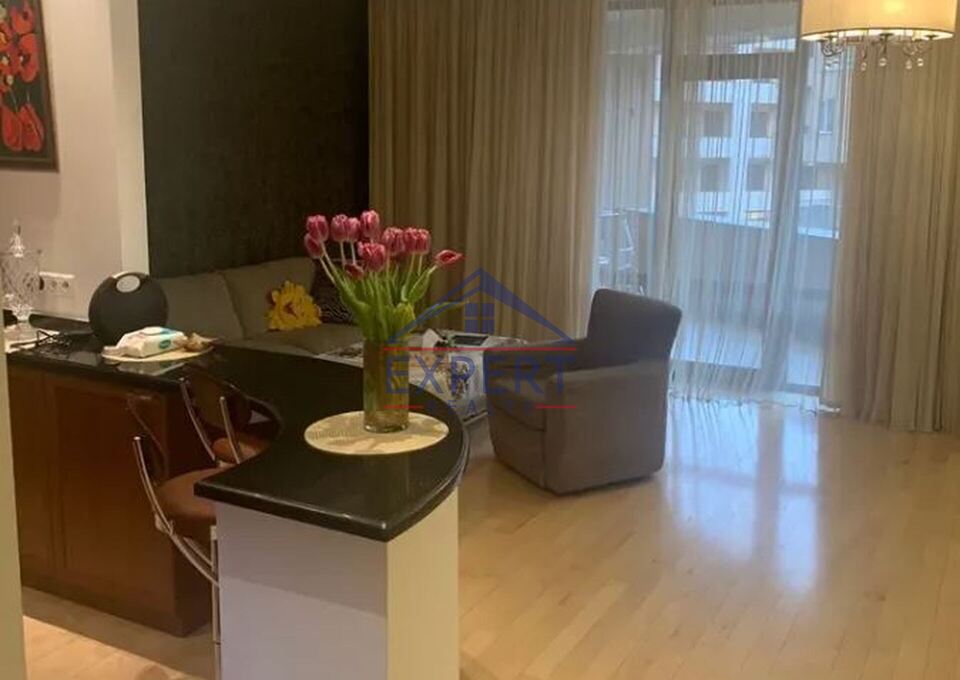 ԿԵՆՏՐՈՆ, ՀՅՈՒՍԻՍԱՅԻՆ ՊՈՂՈՏԱ, 3 ՍԵՆՅԱԿ