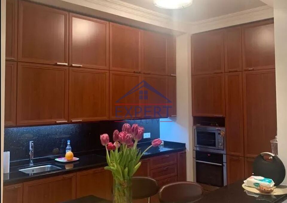 ԿԵՆՏՐՈՆ, ՀՅՈՒՍԻՍԱՅԻՆ ՊՈՂՈՏԱ, 3 ՍԵՆՅԱԿ