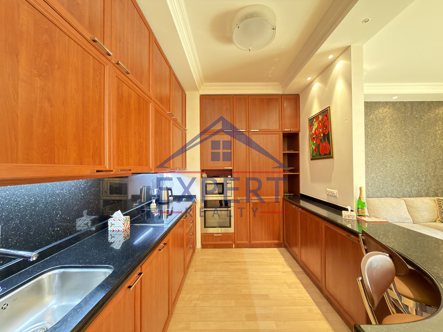 ԿԵՆՏՐՈՆ, ՀՅՈՒՍԻՍԱՅԻՆ ՊՈՂՈՏԱ, 3 ՍԵՆՅԱԿ