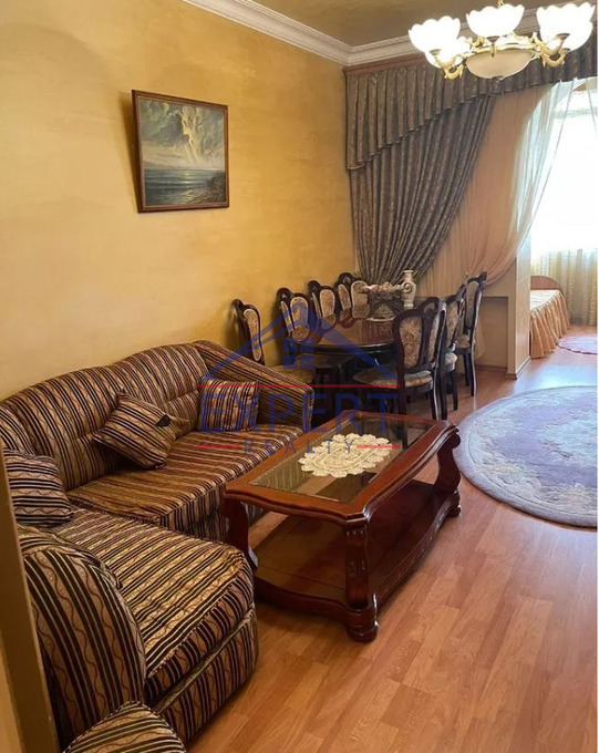 ԱՐԱԲԿԻՐ, ԿԻԵՎՅԱՆ ՓՈՂՈՑ, 3 ՍԵՆՅԱԿ
