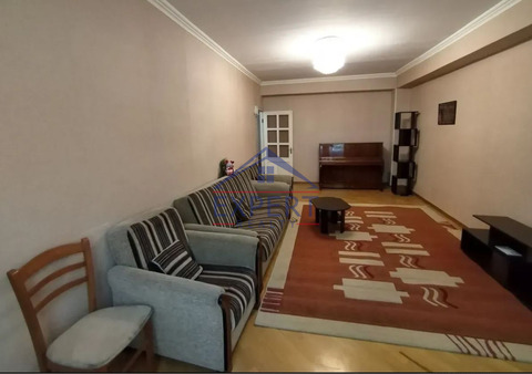 ԱՐԱԲԿԻՐ, ՎԻԿՏՈՐ ՀԱՄԲԱՐՁՈՒՄՅԱՆ ՓՈՂՈՑ, 3 ՍԵՆՅԱԿ