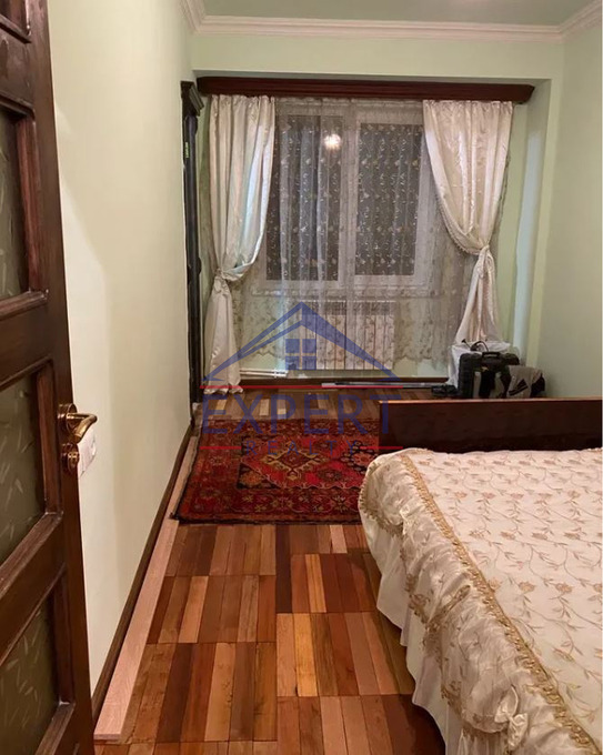 ՄԱԼԱԹԻԱ ՍԵԲԱՍՏԻԱ, ԱՐԱՄ ՄԱՆՈՒԿՅԱՆ ՓՈՂՈՑ, 4 ՍԵՆՅԱԿ