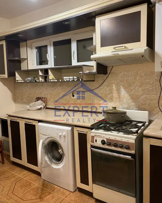 ՄԱԼԱԹԻԱ ՍԵԲԱՍՏԻԱ, ԱՐԱՄ ՄԱՆՈՒԿՅԱՆ ՓՈՂՈՑ, 4 ՍԵՆՅԱԿ