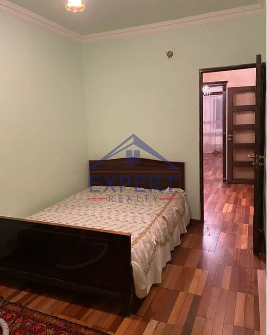 ՄԱԼԱԹԻԱ ՍԵԲԱՍՏԻԱ, ԱՐԱՄ ՄԱՆՈՒԿՅԱՆ ՓՈՂՈՑ, 4 ՍԵՆՅԱԿ