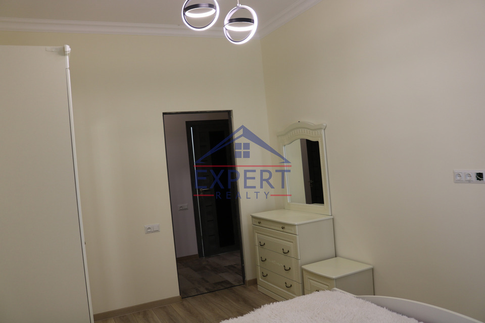 ԿԵՆՏՐՈՆ, ՎԵՐԻՆ ԱՆՏԱՌԱՅԻՆ ՓՈՂՈՑ, 3 ՍԵՆՅԱԿ