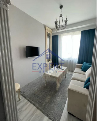 ՇԵՆԳԱՎԻԹ, ՉԵԽՈՎԻ ՓՈՂՈՑ, 2 ՍԵՆՅԱԿ