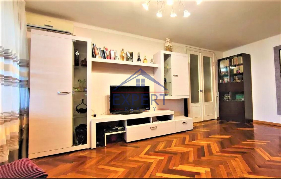 ԿԵՆՏՐՈՆ, ԲՈՒԶԱՆԴ ՓՈՂՈՑ, 3 ՍԵՆՅԱԿ