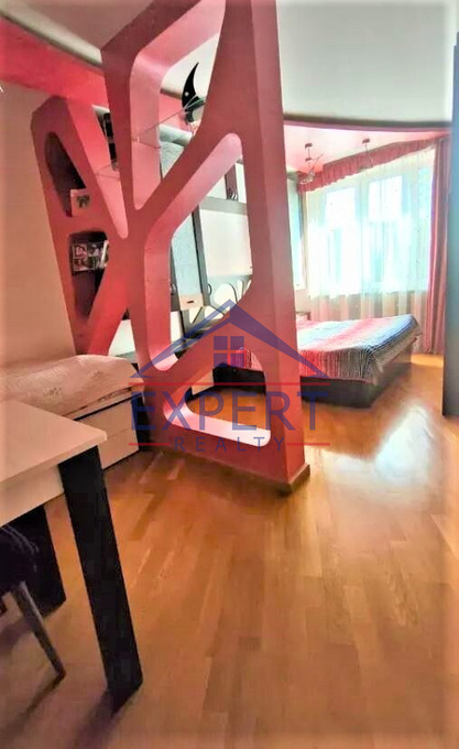 ԿԵՆՏՐՈՆ, ԲՈՒԶԱՆԴ ՓՈՂՈՑ, 3 ՍԵՆՅԱԿ