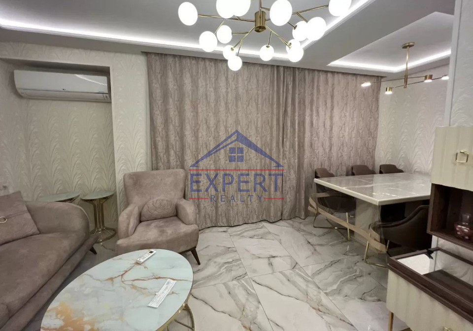 Առնո Բաբաջանյան փողոցում վարձով է տրվում 3 սենյականոց բնակարան