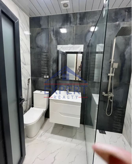 ԱՐԱԲԿԻՐ, ԿՈՄԻՏԱՍԻ ՊՈՂՈՏԱ, 3 ՍԵՆՅԱԿ