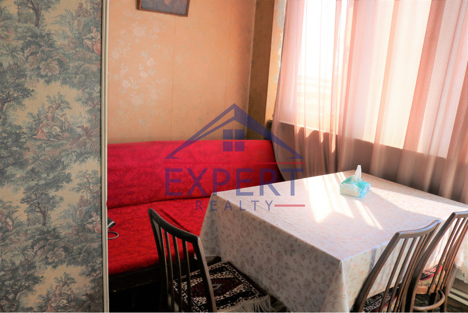 ԷՐԵԲՈՒՆԻ, ՏԻԳՐԱՆ ՄԵԾԻ ՊՈՂՈՏԱ, 3 ՍԵՆՅԱԿ