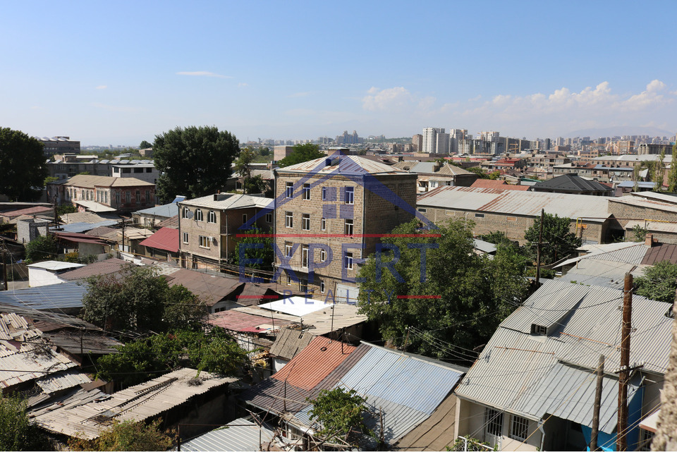 ԷՐԵԲՈՒՆԻ, ՏԻԳՐԱՆ ՄԵԾԻ ՊՈՂՈՏԱ, 3 ՍԵՆՅԱԿ