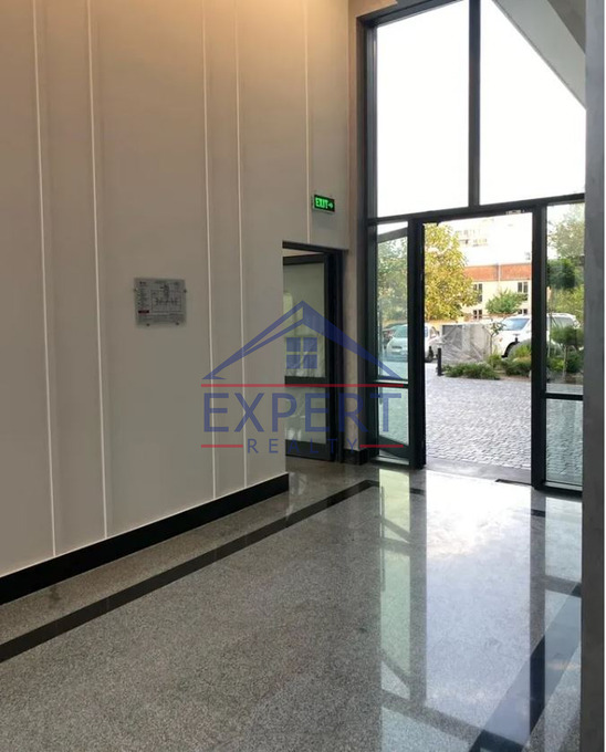 Էրեբունու փողոց 3 սեն 80 քմ 15/11 հարկ