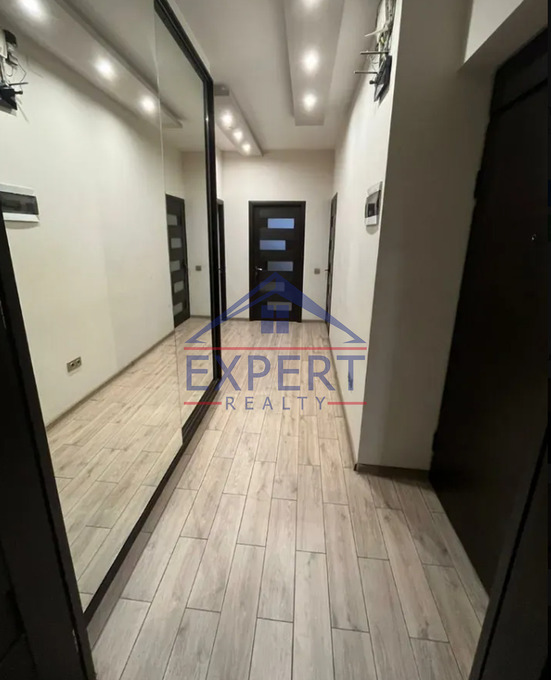 ՇԵՆԳԱՎԻԹ, ՉԵԽՈՎԻ ՓՈՂՈՑ, 3 ՍԵՆՅԱԿ