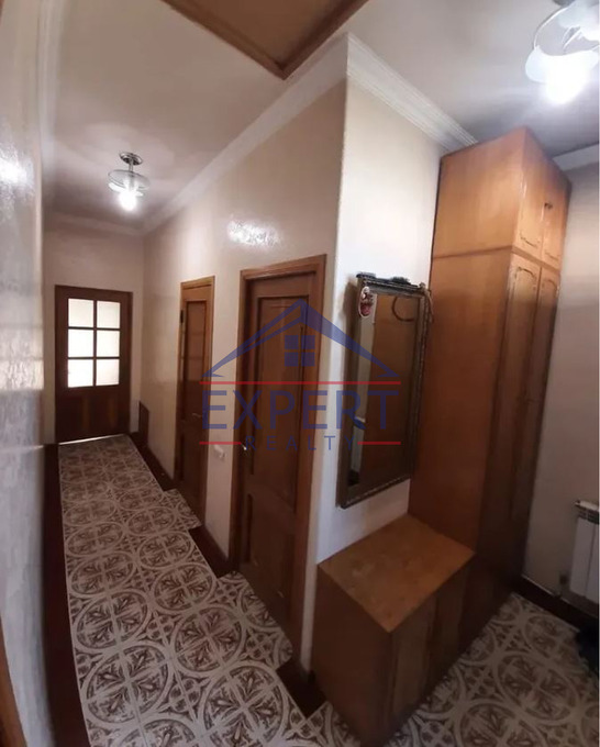ԿԵՆՏՐՈՆ, ԱՂՅՈՒՍԱԳՈՐԾՆԵՐԻ ՓՈՂՈՑ, 4 ՍԵՆՅԱԿ