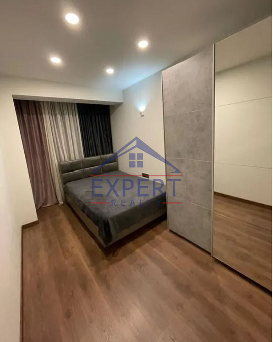 ՄԱԼԱԹԻԱ ՍԵԲԱՍՏԻԱ, 3 ՍԵՆՅԱԿ