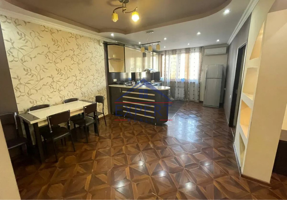 ԿԵՆՏՐՈՆ, ՍԱՅԱԹ ՆՈՎԱ ՊՈՂՈՏԱ, 3 ՍԵՆՅԱԿ