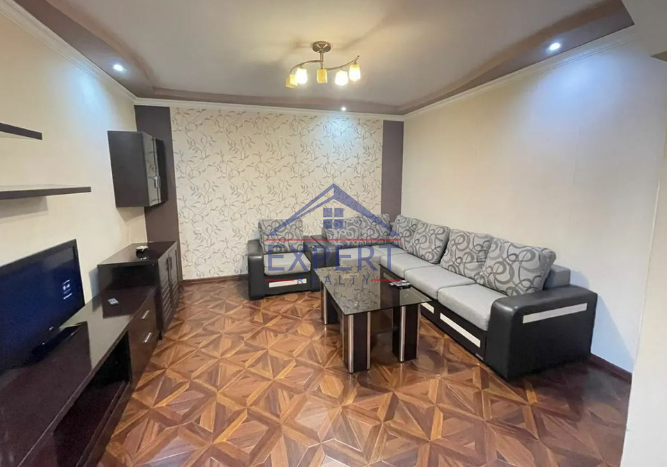 ԿԵՆՏՐՈՆ, ՍԱՅԱԹ ՆՈՎԱ ՊՈՂՈՏԱ, 3 ՍԵՆՅԱԿ