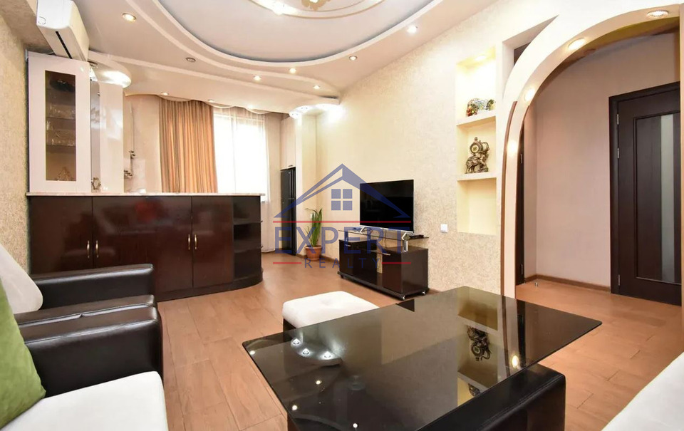 ԿԵՆՏՐՈՆ, ԿՈՂԲԱՑԻ ՓՈՂՈՑ, 2 ՍԵՆՅԱԿ