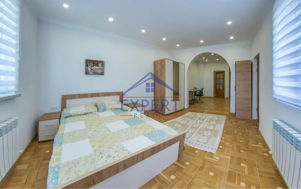 ԱՐԱԲԿԻՐ, ՀԱՄՈ ՍԱՀՅԱՆ ՓՈՂՈՑ, 3 ՍԵՆՅԱԿ