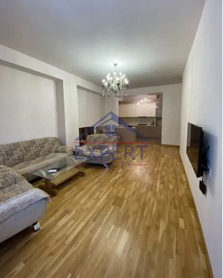 ՔԱՆԱՔԵՌ ԶԵՅԹՈՒՆ, ՊԱՐՈՒՅՐ ՍԵՎԱԿԻ ՓՈՂՈՑ, 3 ՍԵՆՅԱԿ