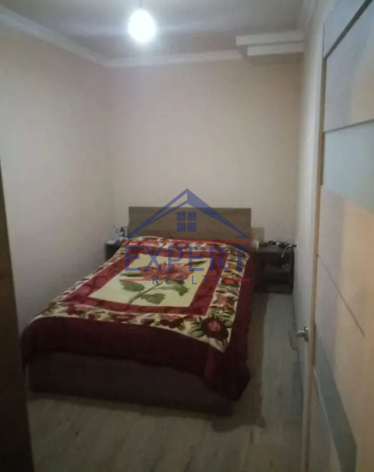 ԱՐԱԲԿԻՐ, ԱԶԱՏՈՒԹՅԱՆ ՊՈՂՈՏԱ, 2 ՍԵՆՅԱԿ