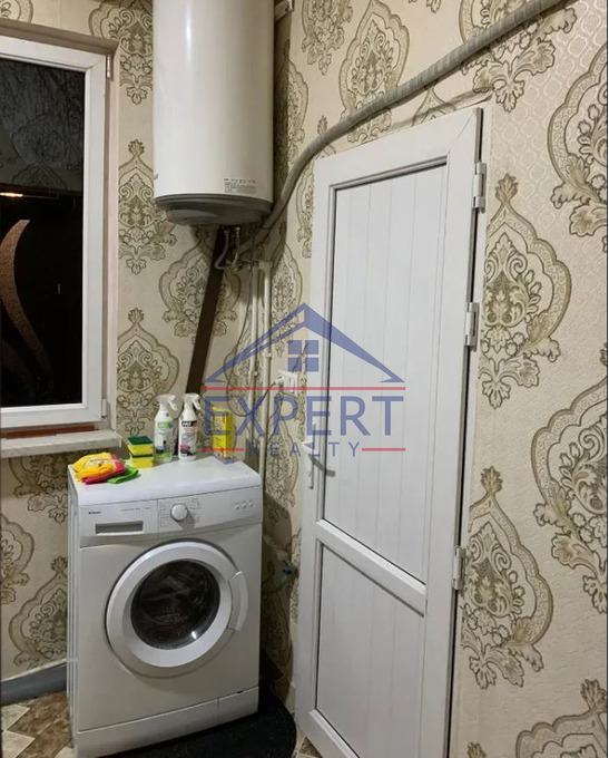 ԿԵՆՏՐՈՆ, ԽՈՐԵՆԱՑԻ ՓՈՂՈՑ, 3 ՍԵՆՅԱԿ