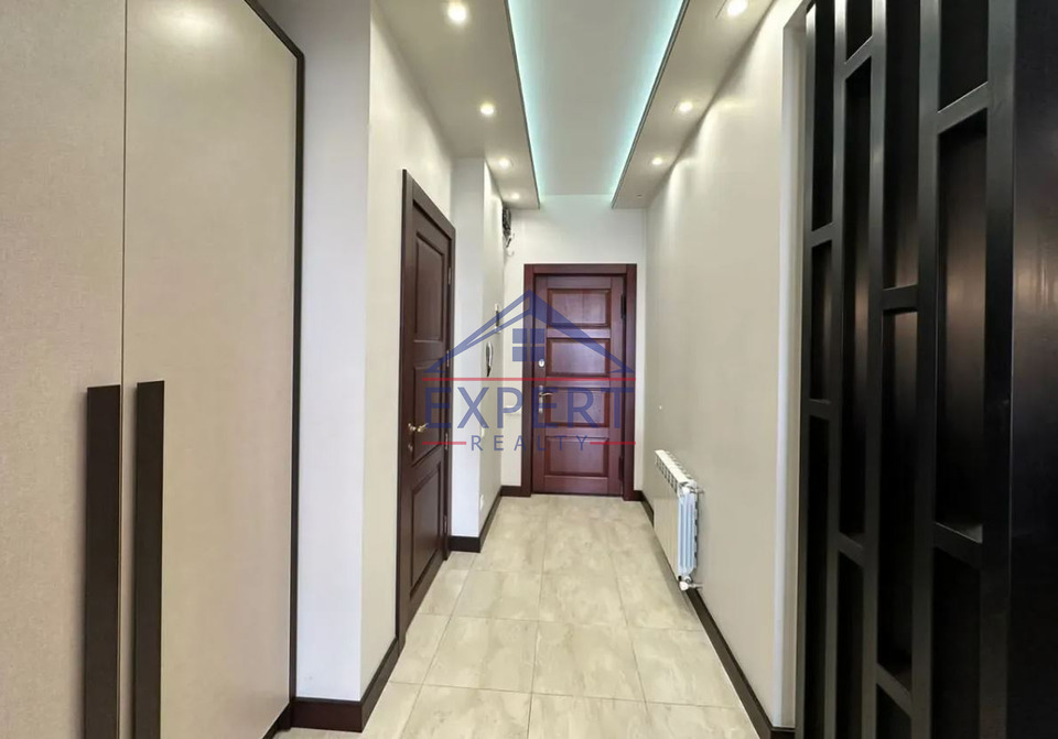 ԿԵՆՏՐՈՆ, ՍԱՅԱԹ ՆՈՎԱ ՊՈՂՈՏԱ, 2 ՍԵՆՅԱԿ