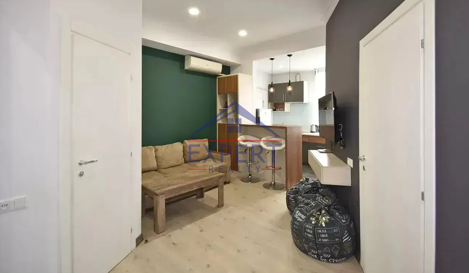 ԿԵՆՏՐՈՆ, ՊՈՒՇԿԻՆ ՓՈՂՈՑ, 2 ՍԵՆՅԱԿ