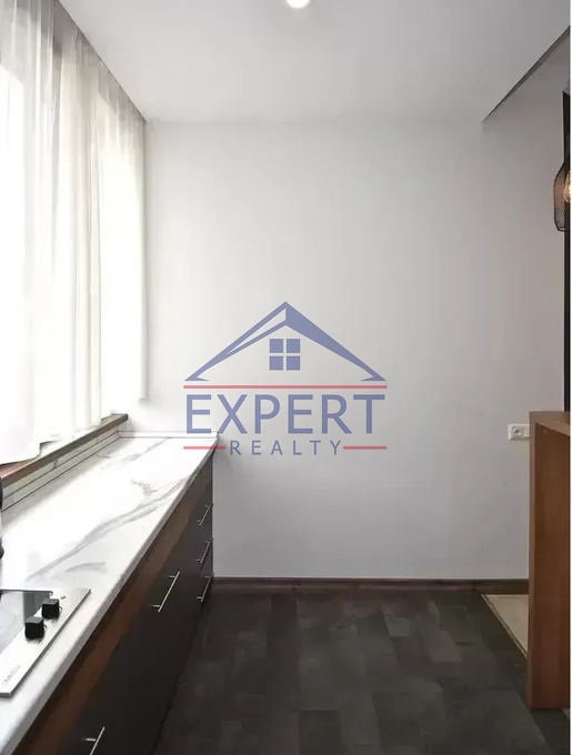 ԿԵՆՏՐՈՆ, ՊՈՒՇԿԻՆ ՓՈՂՈՑ, 2 ՍԵՆՅԱԿ