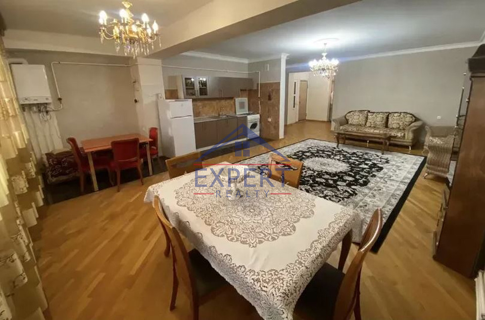 ԿԵՆՏՐՈՆ, ԲՐՅՈՒՍՈՎԻ ՓՈՂՈՑ, 3 ՍԵՆՅԱԿ