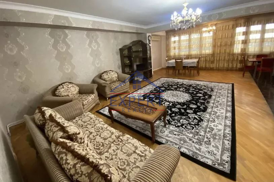 ԿԵՆՏՐՈՆ, ԲՐՅՈՒՍՈՎԻ ՓՈՂՈՑ, 3 ՍԵՆՅԱԿ