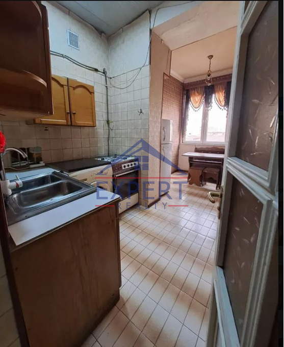 ՇԵՆԳԱՎԻԹ, ԳԱՐԵԳԻՆ ՆԺԴԵՀԻ ՊՈՂՈՏԱ, 3 ՍԵՆՅԱԿ