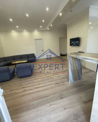 ԿԵՆՏՐՈՆ, ՊԱՐՈՆՅԱՆ ՓՈՂՈՑ, 3 ՍԵՆՅԱԿ