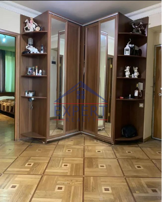 ԱՐԱԲԿԻՐ, ՓԱՓԱԶՅԱՆ ՓՈՂՈՑ, 3 ՍԵՆՅԱԿ